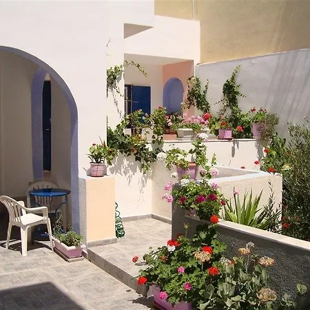 Limnes Perissa (Santorini)
